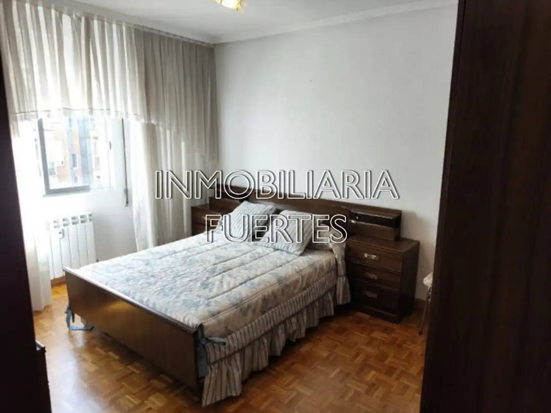 Flat for rent in Avenida de Mariano Andrés, Las Ventas