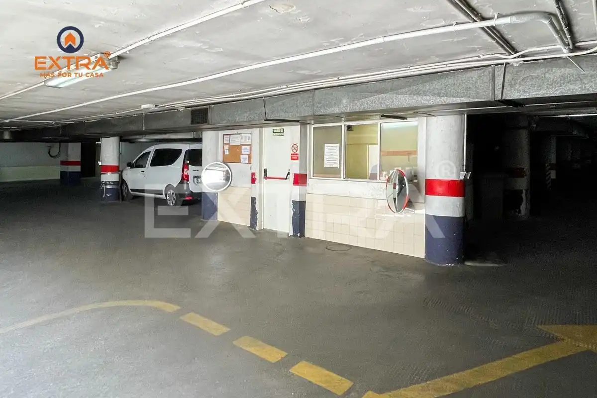 Parkplatz von Garage zum Verkauf in Madrid