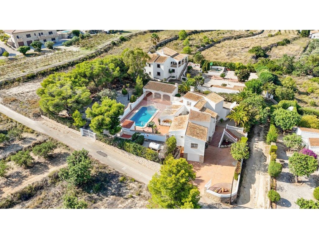 Exterior view of House or chalet for sale in Benitachell / El Poble Nou de Benitatxell  with Swimming Pool, Balcony and Internet