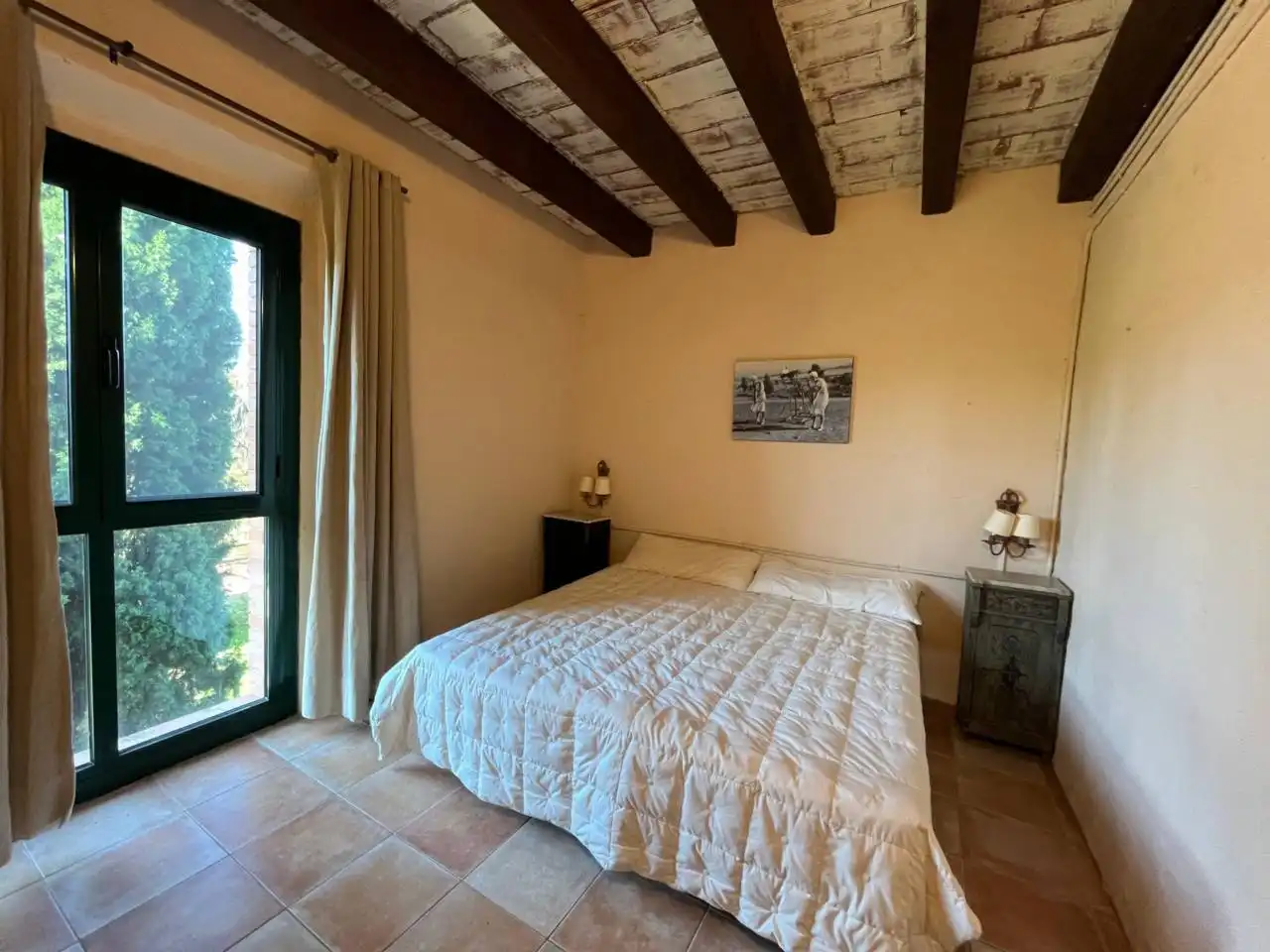Habitación de Finca rústica de alquiler en Aiguaviva con Calefacción, Jardín privado y Terraza