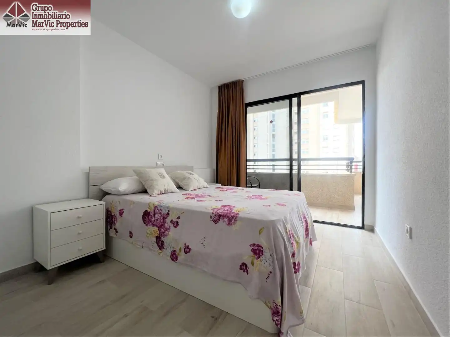 Bedroom of Flat for rent in Benidorm  with Air Conditioner, Terrace and Furnished