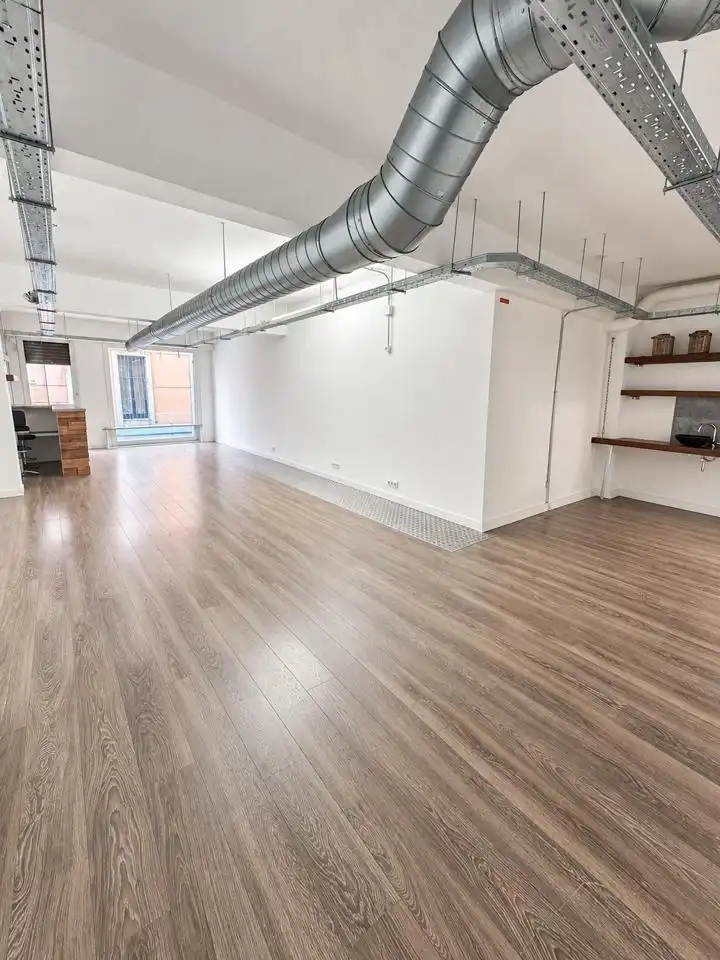 Local comercial en alquiler en Carrer de Lleó, imagen 5