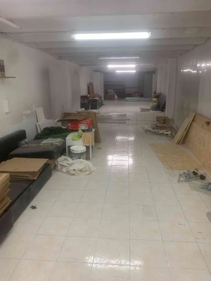 Local de lloguer a Calle Alejandro Seiquer, 11, San Lorenzo