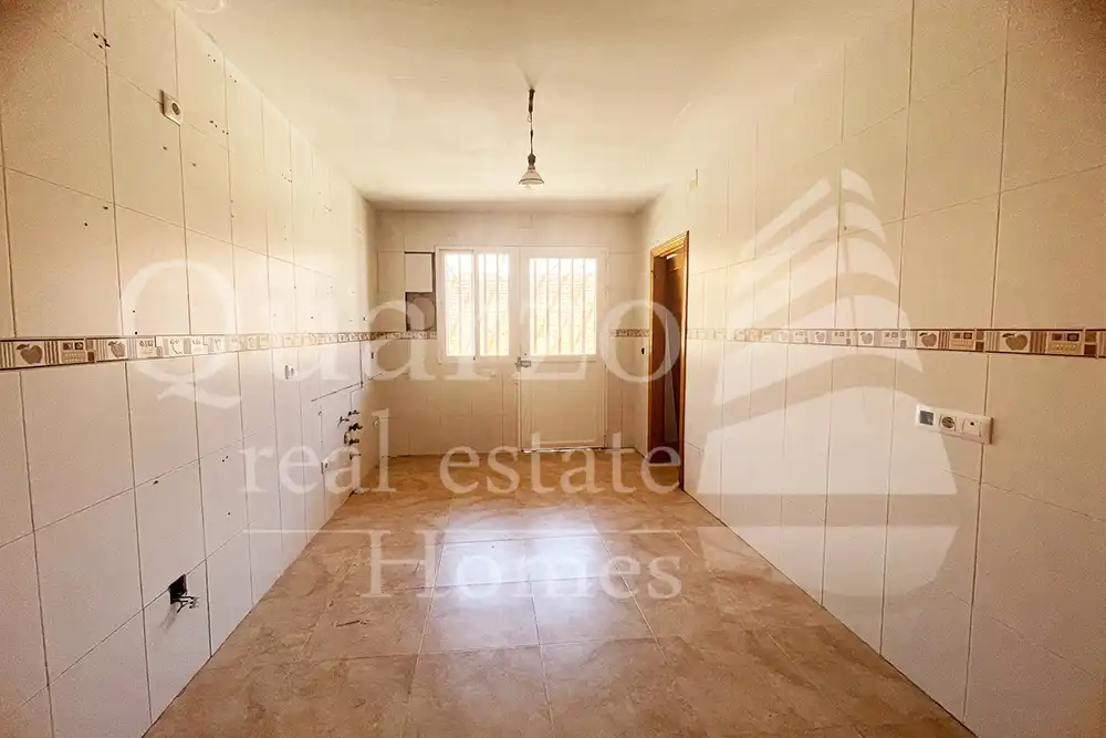 Casa adosada en venda en La Mata amb Jardí privat