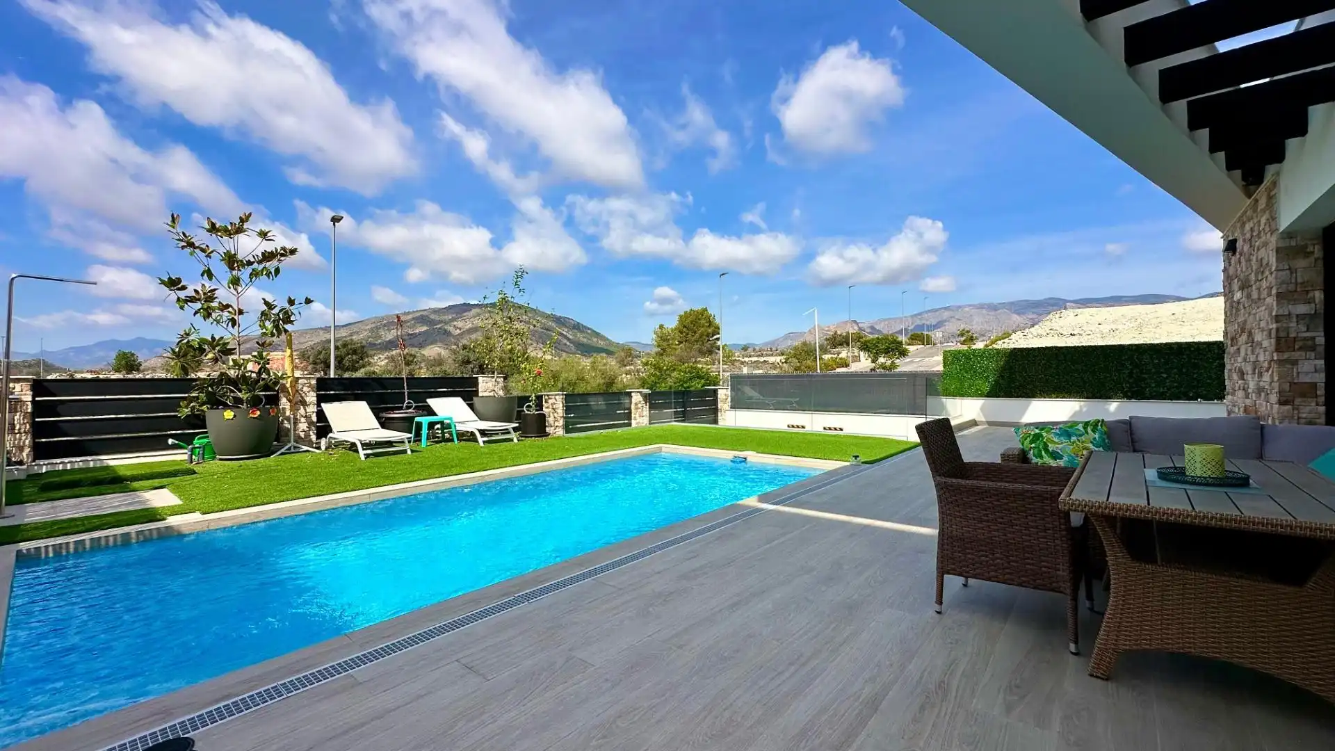 Chalet con terraza en alquiler en Calle Xeraco, imagen 7