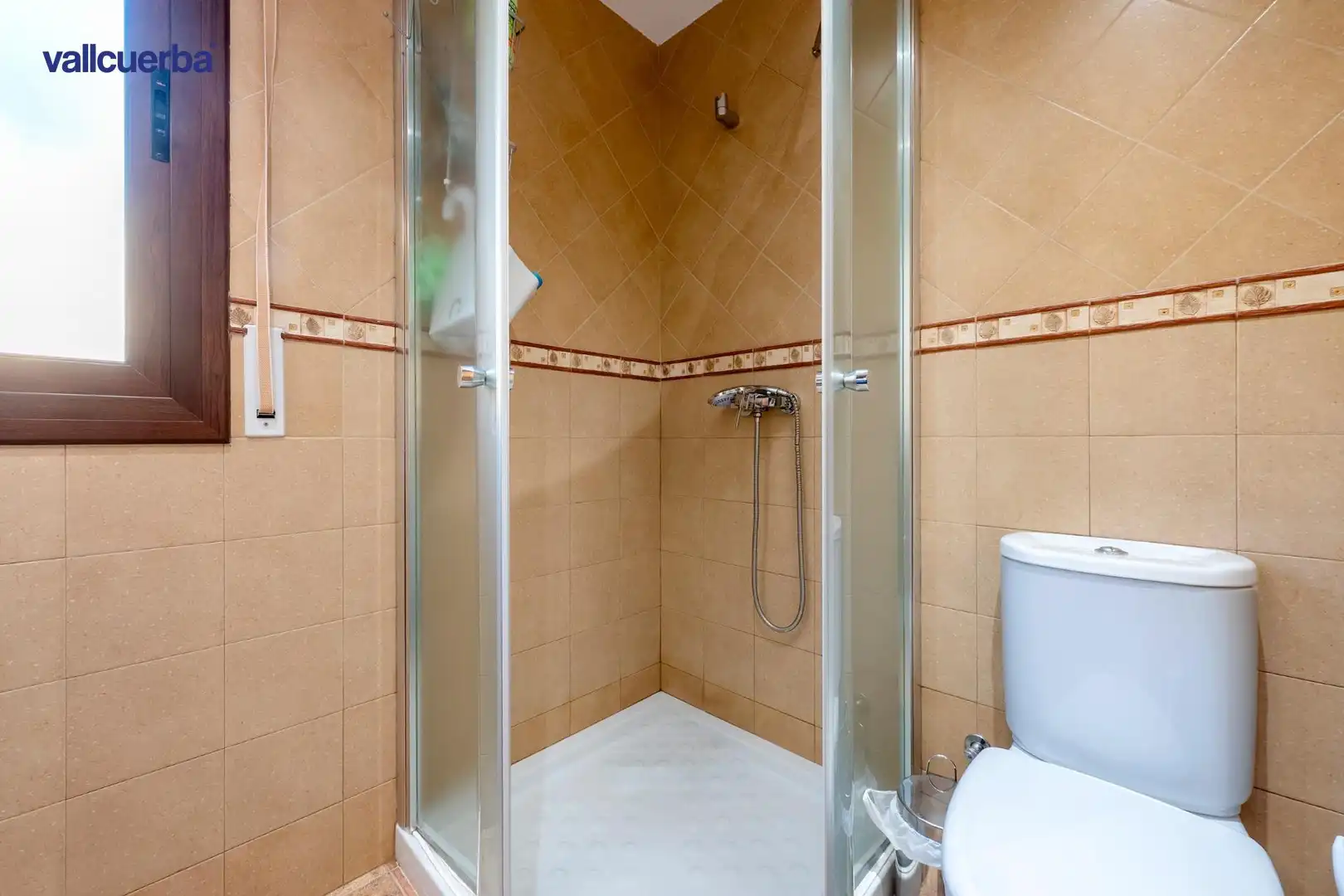 Baño de Casa adosada en venta en Riudecanyes con Aire acondicionado, Calefacción y Jardín privado
