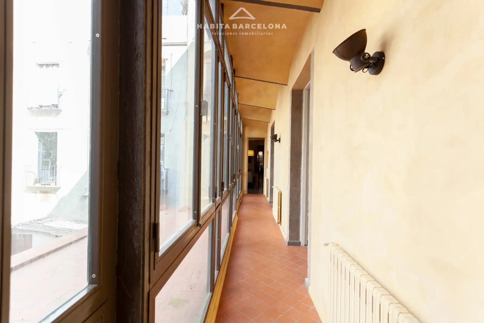 Appartamento con terrazza in vendita a Carrer dels Banys Nous, imagen 17