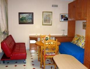 Living room of Premises for sale in Estepona