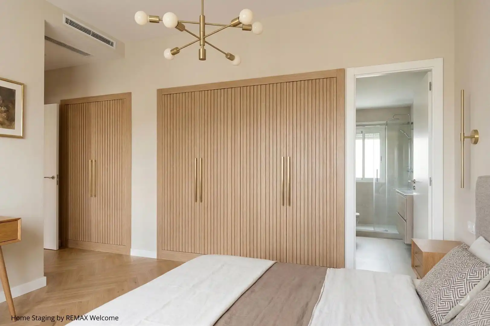 Bedroom of Flat for sale in Zaragoza  with Air Conditioner, Terrace and Storage room