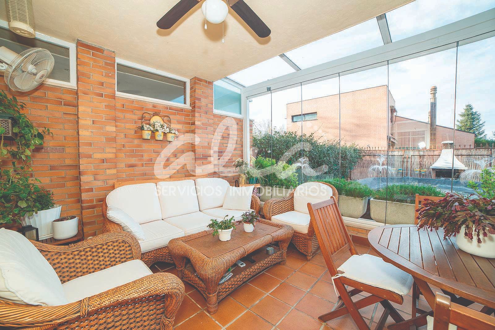 Terrace of Single-family semi-detached for sale in Pinto  with Air Conditioner, Heating and Terrace