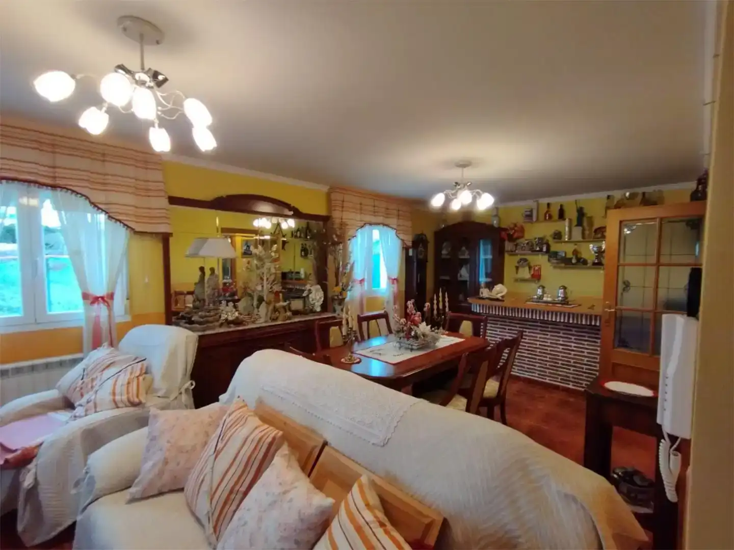 Comedor de Casa o chalet en venta en Briviesca con Jardín privado, Trastero y Piscina