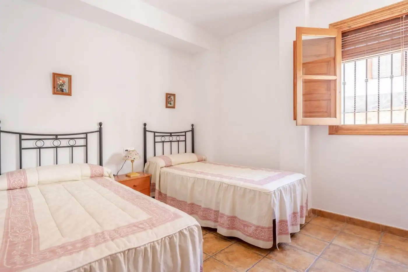 Dormitori de Casa o xalet en venda en El Pinar amb Aire condicionat, Jardí privat i Terrassa