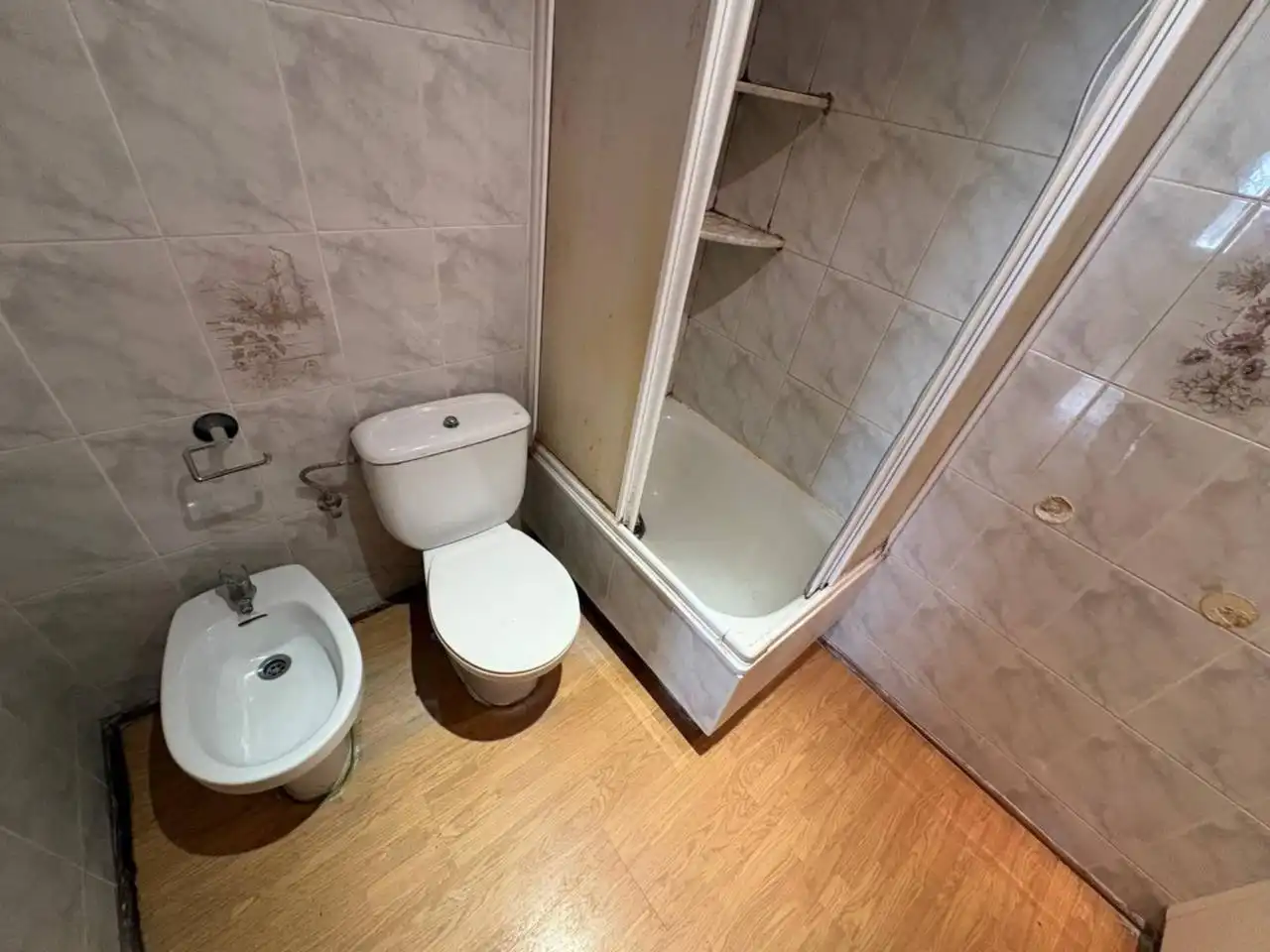 Bany de Pis en venda en Barcelona amb Calefacció i Parquet