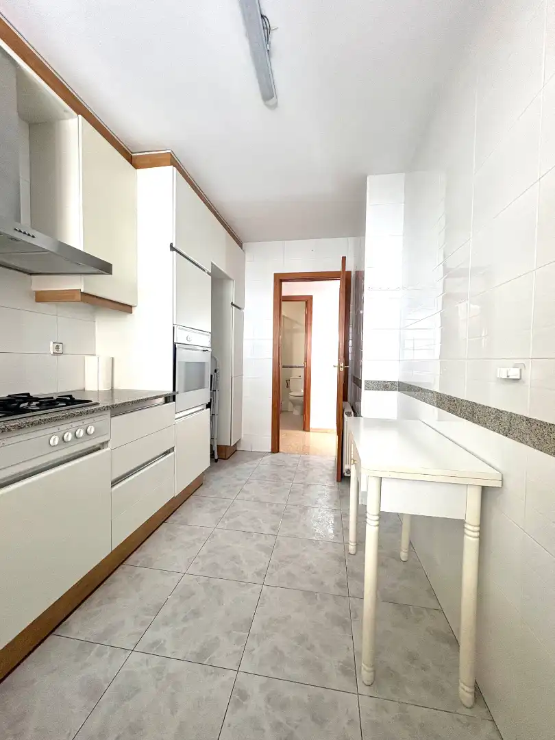 Kitchen of Flat for sale in Terrassa  with Heating, Terrace and Oven