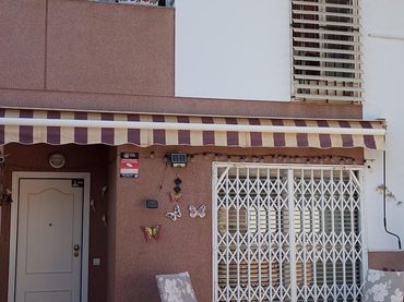 Adossat amb balcó en venda a Cariñena - Carinyena