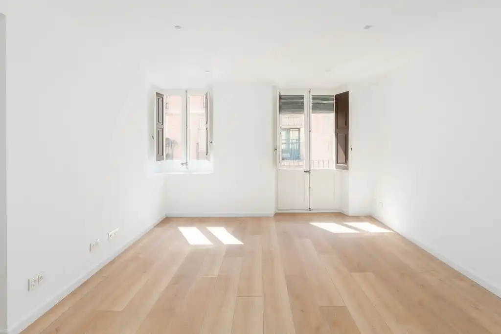 Apartamento con terraza en venta en Ciutat Vella, imagen 4