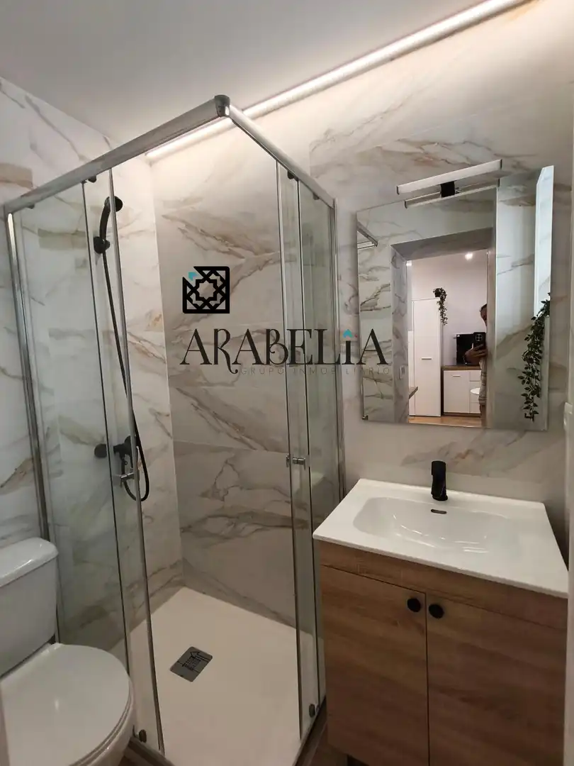 Bathroom of Study for sale in Córdoba  with Air Conditioner