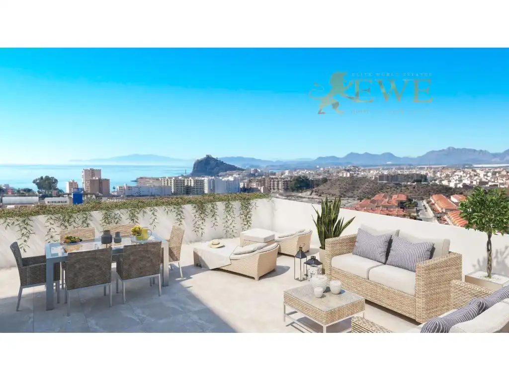 Appartement compact à vendre à Calle Vazquez Montalban