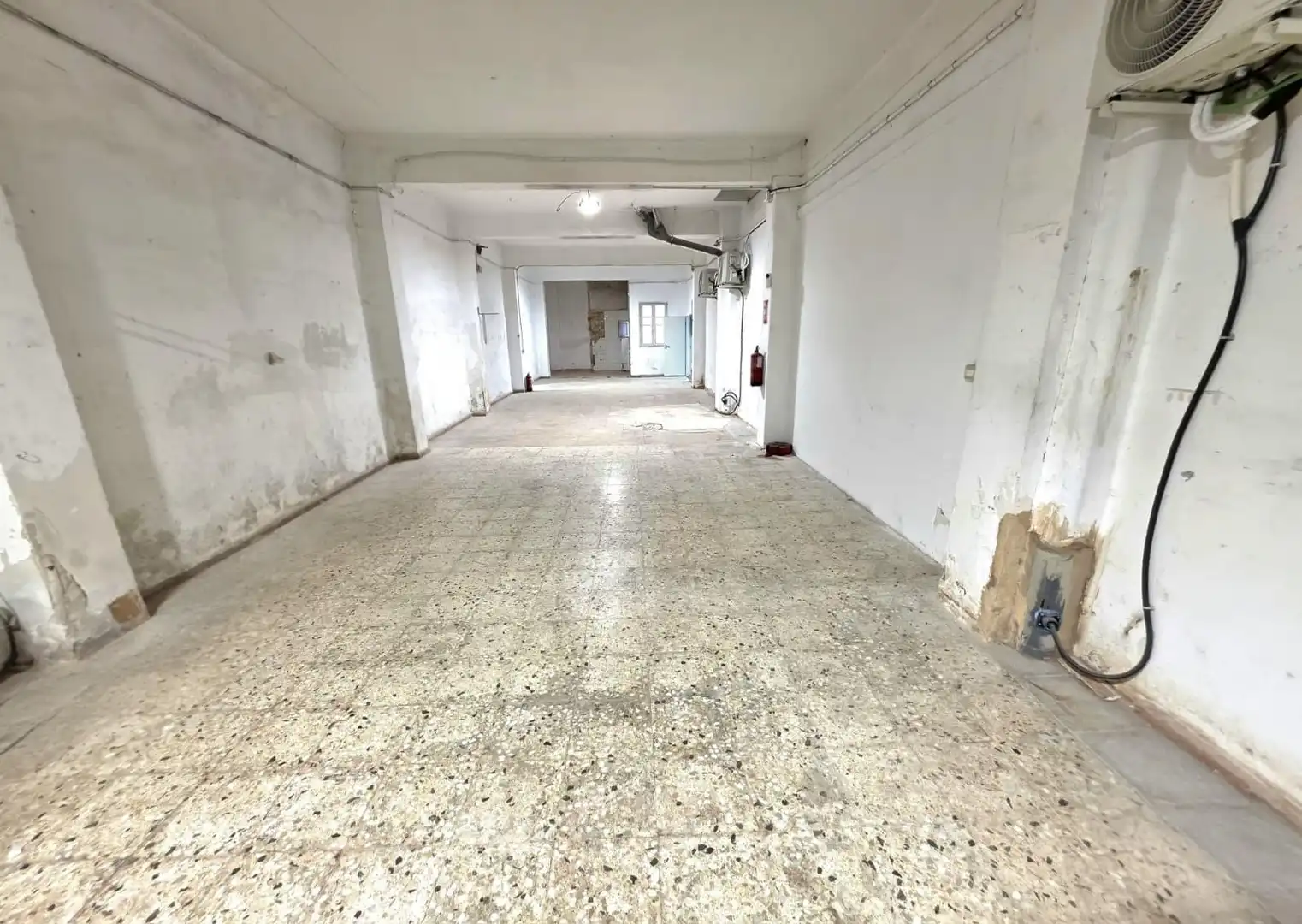 Local comercial en venda a Calle de Ramón y Cajal, imagen 14