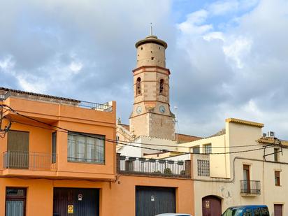 Vista exterior de Casa adosada en venda en Alió amb Terrassa i Traster