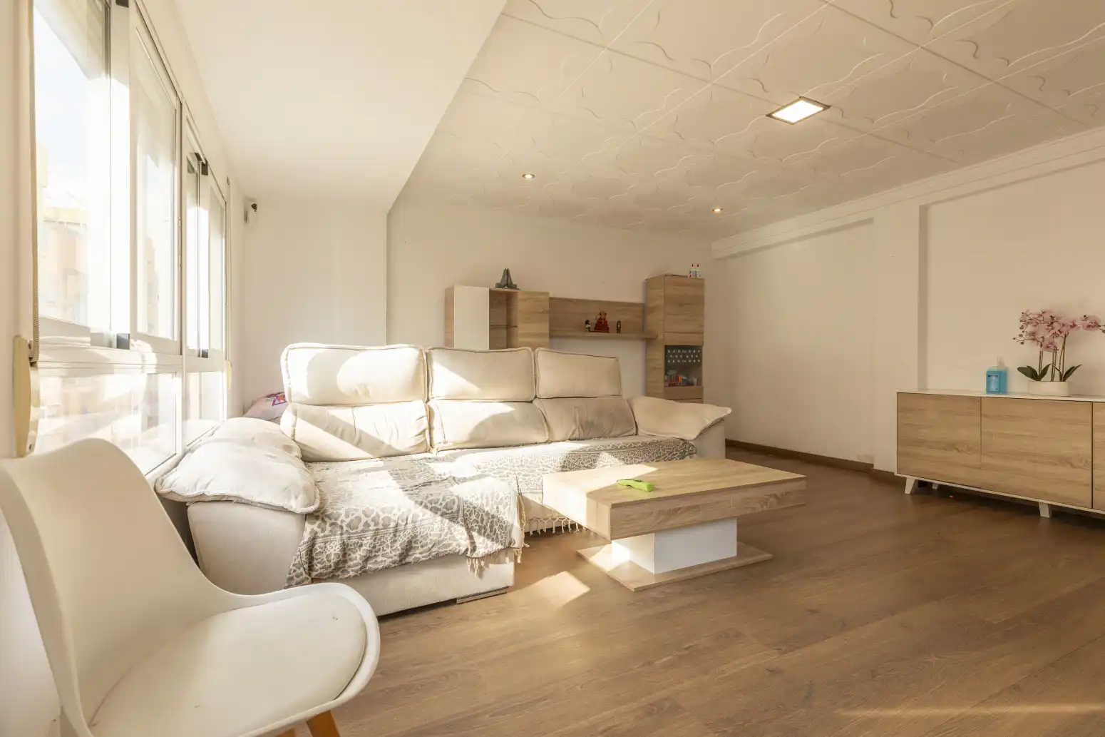 Sala d'estar de Pis en venda en Sagunto / Sagunt amb Traster i Balcó