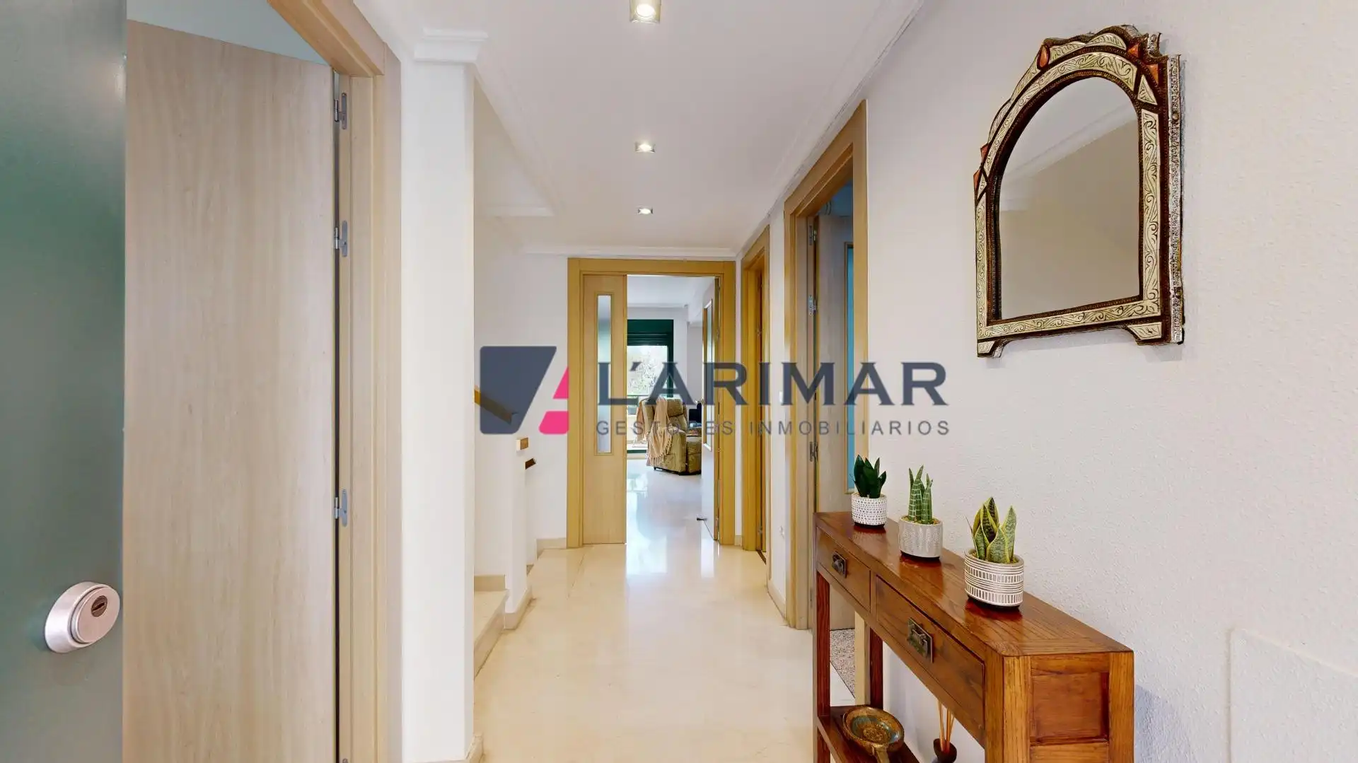 Casa adosada en venta en Alicante / Alacant con Aire acondicionado, Jardín privado y Terraza
