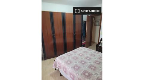 Foto 2 de Pis per a compartir a Rocafonda, Barcelona