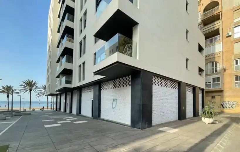 Local comercial en venda a Paseo Marítimo Carmen de Burgos 32, imagen 2