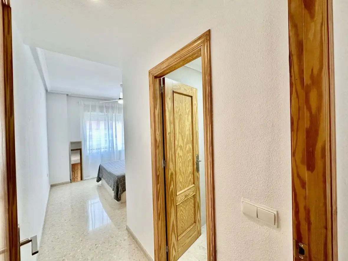 Habitación de Apartamento en venta en Elche / Elx con Calefacción, Terraza y Piscina