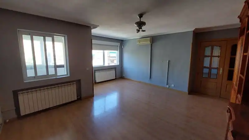 Piso en venta en Av Roma, Ciudad 70