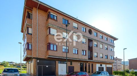 Foto 3 de Piso en venta en Calle Luis Braille, 30, Lugones, Siero