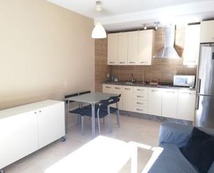 Cuina de Apartament de lloguer en  Huelva Capital amb Aire condicionat, Terrassa i Traster