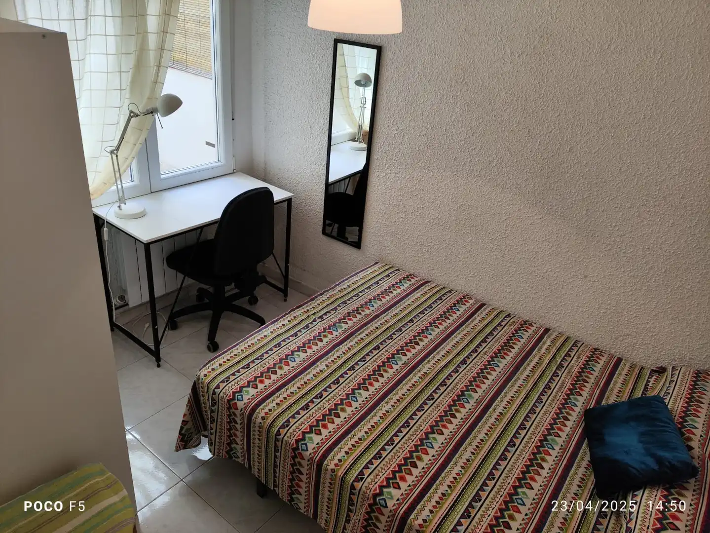 Bedroom of Flat for rent in Zaragoza  with Heating, Parquet flooring and Furnished