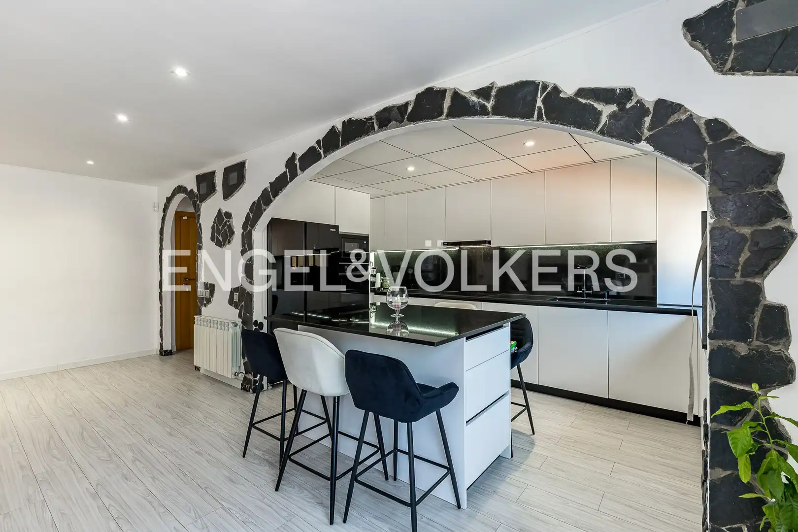Cocina de Piso en venta en Vilanova i la Geltrú con Aire acondicionado, Calefacción y Trastero
