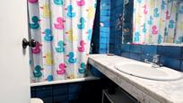 Bathroom of Duplex for sale in Girona Capital