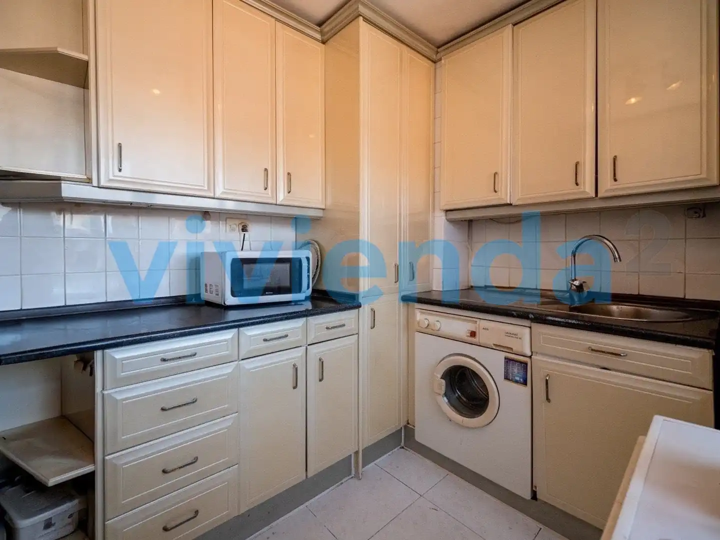 Flat for sale in DE VELEZ RUBIO, Apóstol Santiago