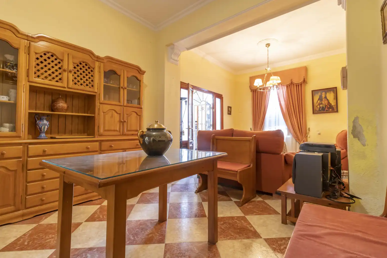 Sala d'estar de Casa adosada en venda en Villanueva del Río y Minas amb Aire condicionat, Terrassa i Balcó