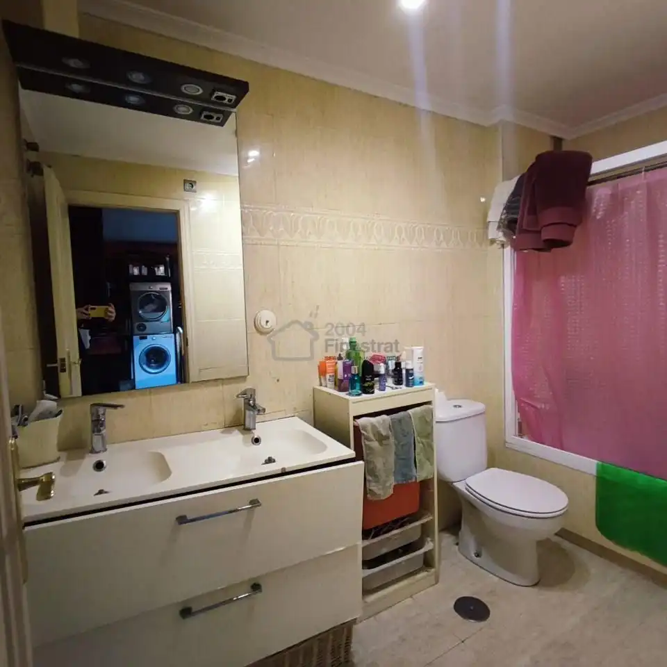 Badezimmer von Wohnungen zum Verkauf in Villajoyosa / La Vila Joiosa mit Klimaanlage, Terrasse und Möbliert