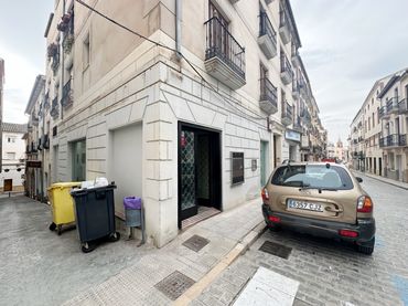 Locale commerciale in vendita a Calle Carrera 7