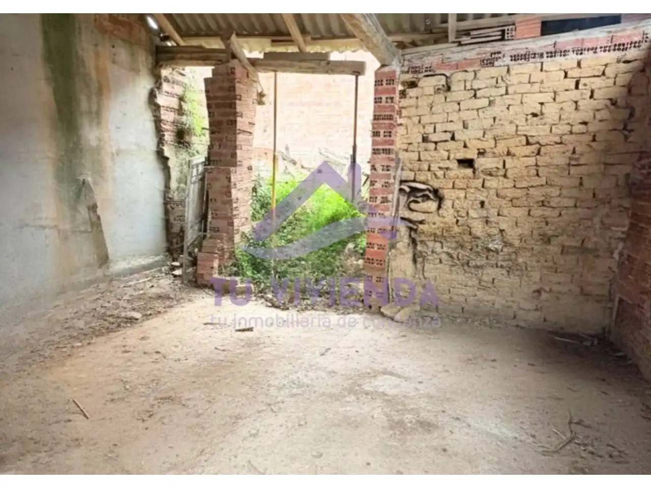 Casa o xalet en venda en Pedrosa de la Vega amb Jardí privat