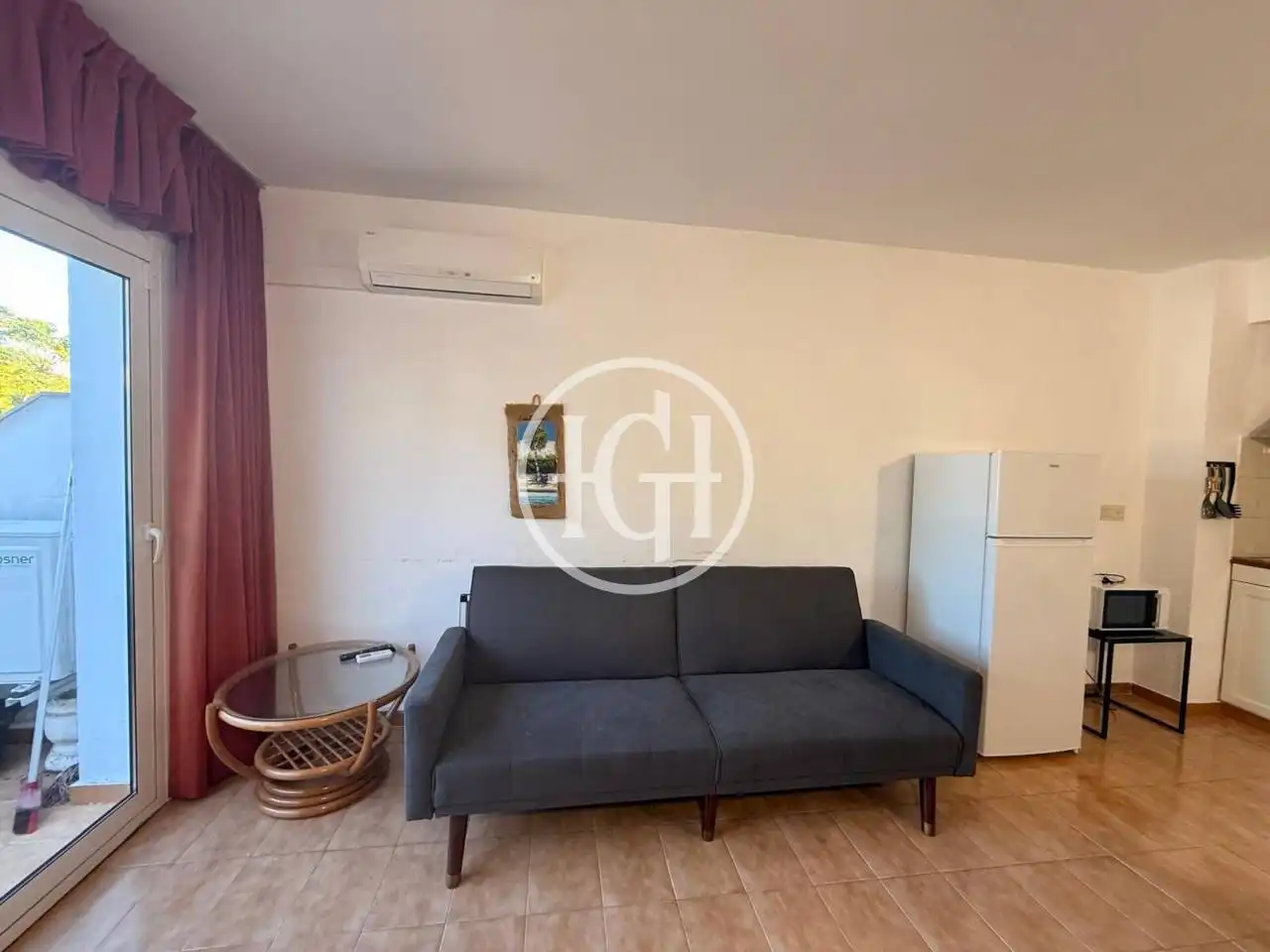 Apartamento con terraza en alquiler en Alberes, imagen 3