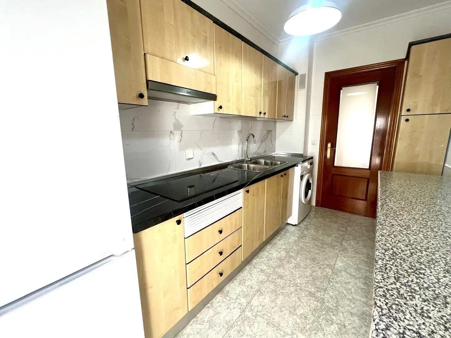 Cocina de Piso de alquiler en Plasencia con Aire acondicionado, Calefacción y Terraza