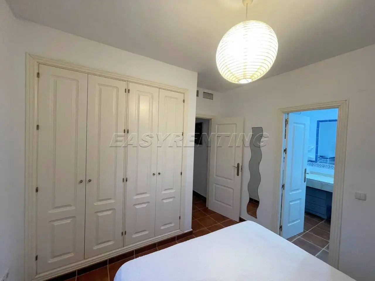 Dormitori de Apartament de lloguer en La Alcaidesa amb Terrassa, Moblat i Piscina comunitària