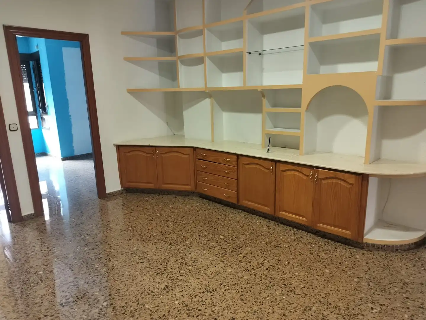 Cuina de Casa o xalet en venda en La Pobla de Vallbona amb Terrassa i Traster
