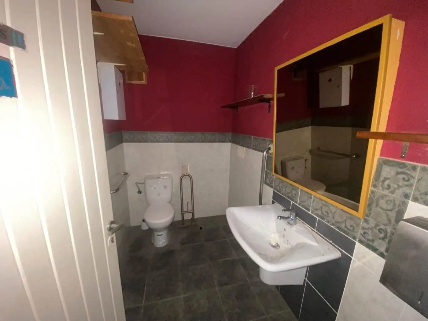 Business premises for transfer in Almadrava - Canyelles - Puig-Rom, imagen 15