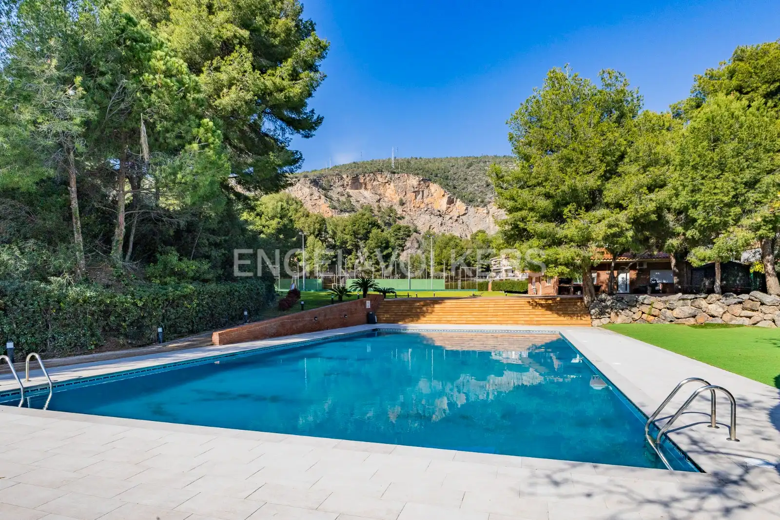Swimming pool of Duplexes for sale in Sitges  with Air Conditioner, Heating and Storage room