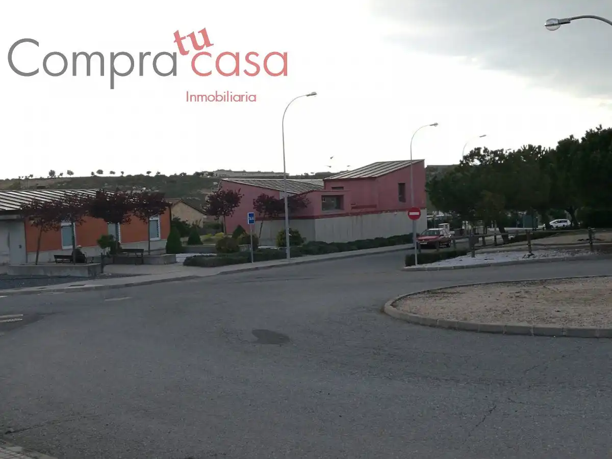 Terreni e lotti in vendita a La Lastrilla, imagen 7