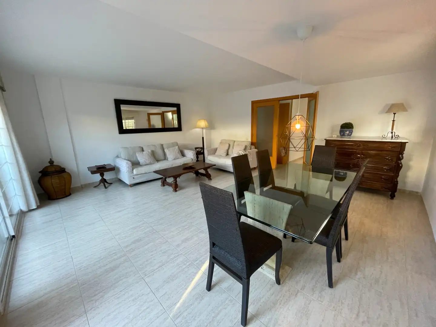 Semi-detached house with terrace for sale in Carrer de Pere Vergés 29, imagen 3
