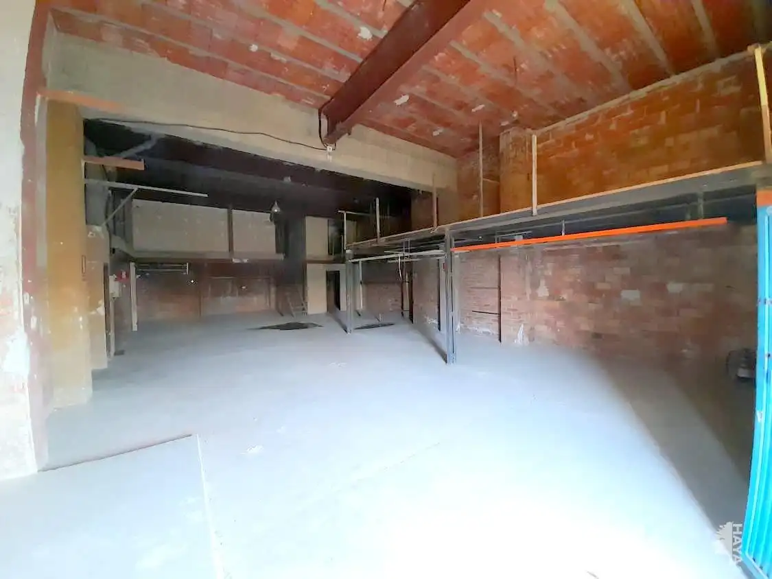 Local comercial en venta en Almirall Folch, imagen 4