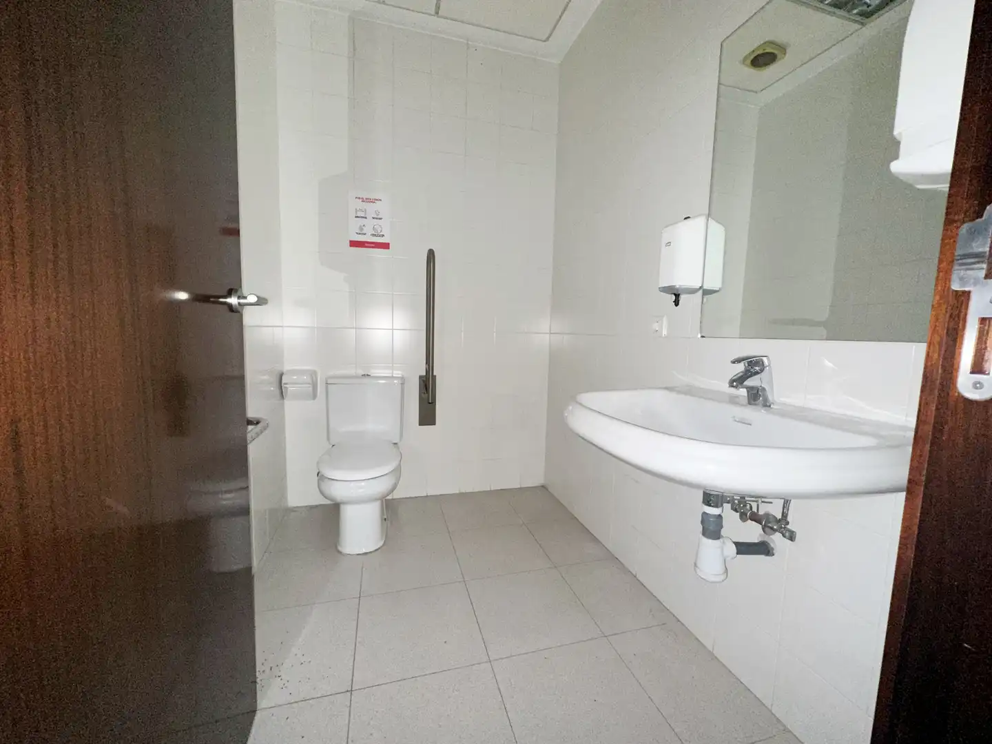 Baño de Local en venta en Archidona